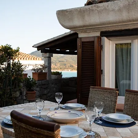 Casa Matilde Con Patio By Wonderful Italy Apartament